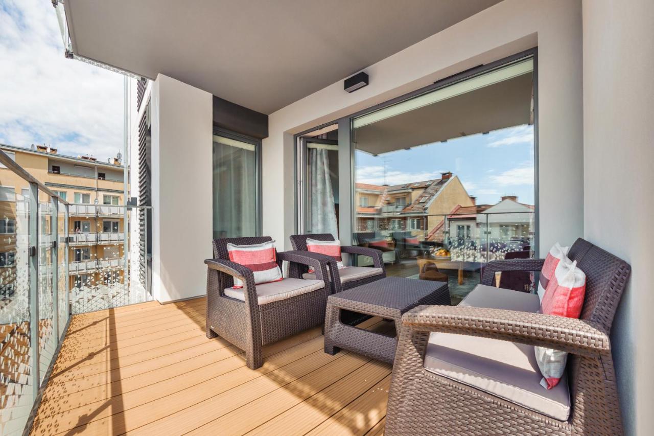 Apartamenty Sun & Snow Nadmorskie Tarasy Z Basenem Kołobrzeg Exteriör bild