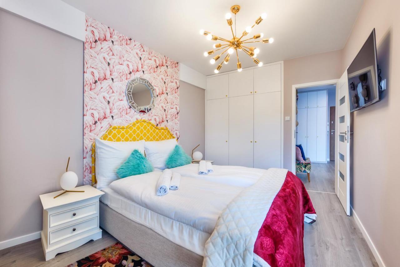 Apartamenty Sun & Snow Nadmorskie Tarasy Z Basenem Kołobrzeg Exteriör bild
