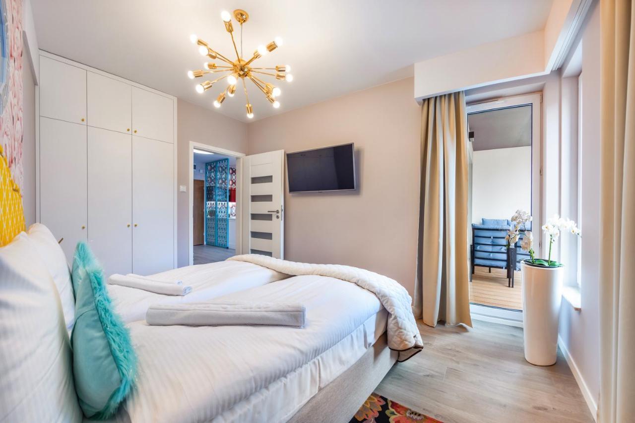 Apartamenty Sun & Snow Nadmorskie Tarasy Z Basenem Kołobrzeg Exteriör bild