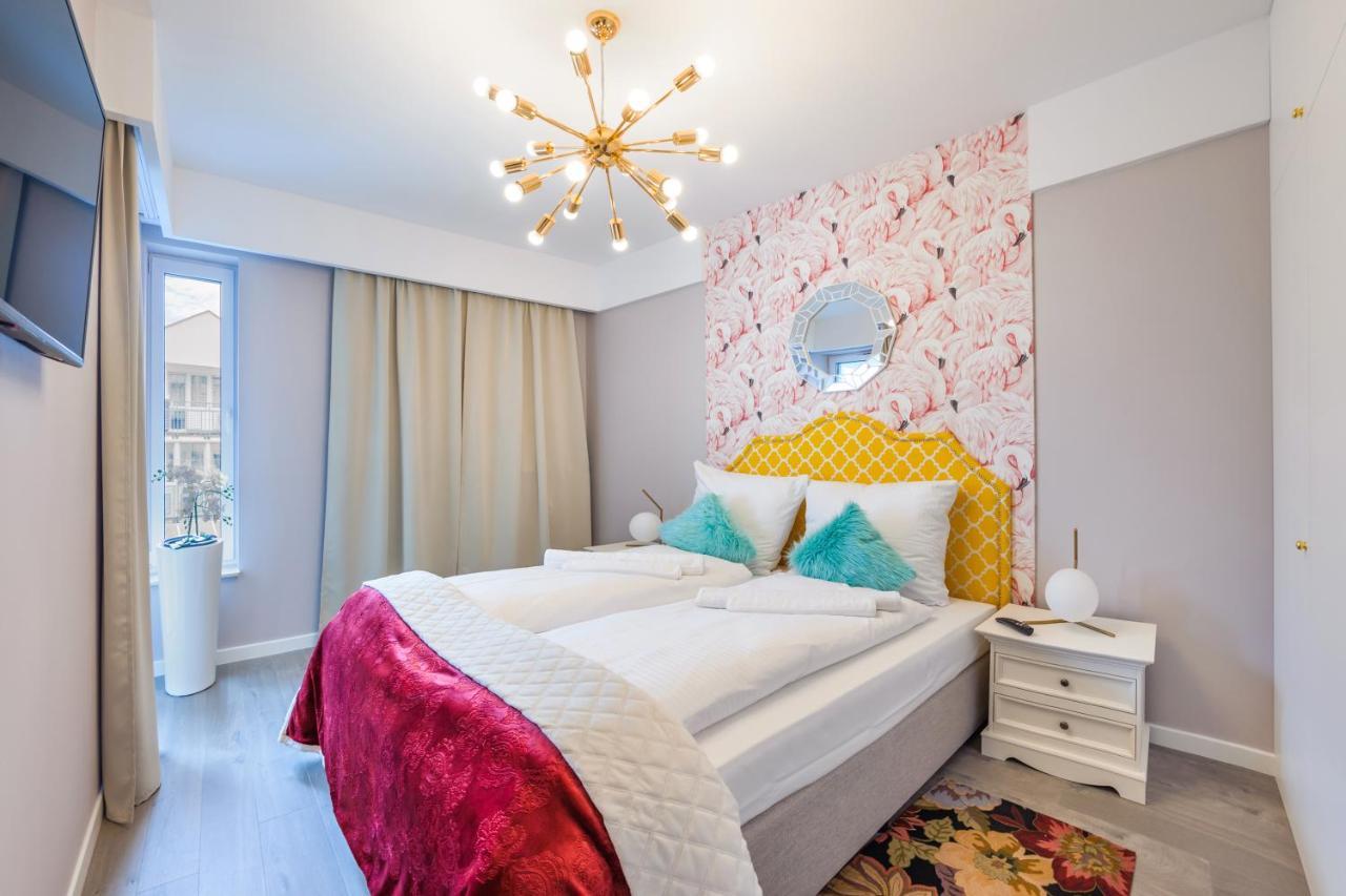 Apartamenty Sun & Snow Nadmorskie Tarasy Z Basenem Kołobrzeg Exteriör bild